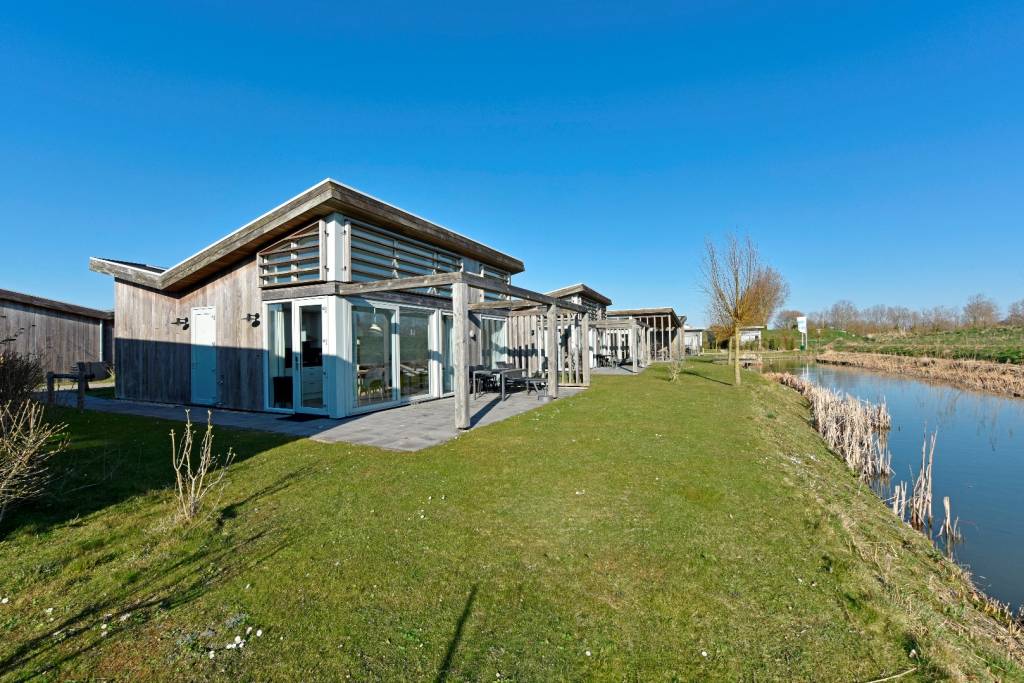 Vrijstaande woning te koop: Strandloper 11, Kamperland
