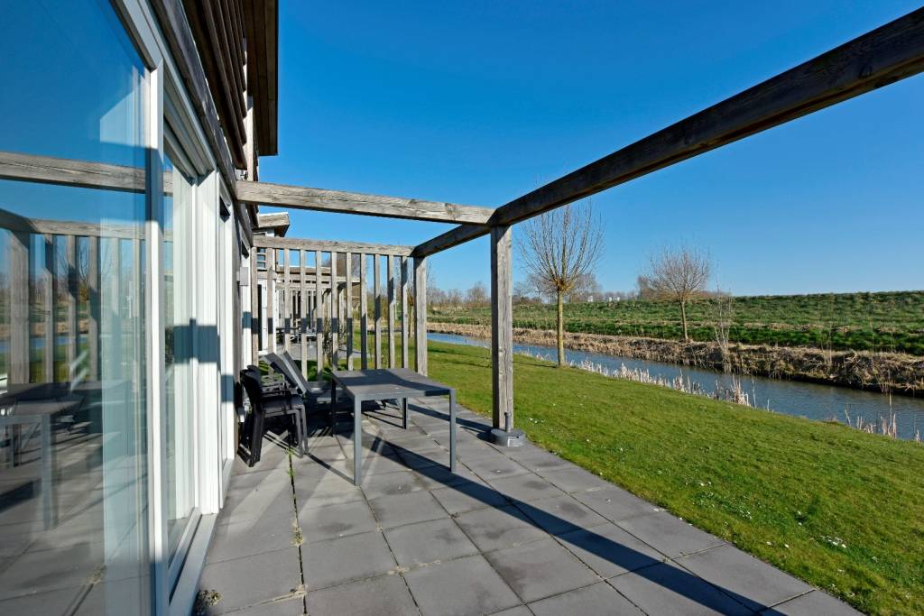 Vrijstaande woning te koop: Strandloper 11, Kamperland