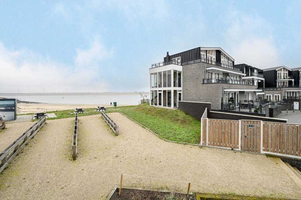 Woning te koop: Havenweg 8NR.-48, Sint-Annaland