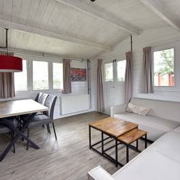 The Woonkamer of Type Buitenverblijf Comfort 6 - nr. 292 in Resort Arcen