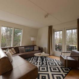 The Woonkamer of Type Bosvilla Comfort 6-7 - nr. 21 Spirea in Landal Bungalowpark Hoenderloo