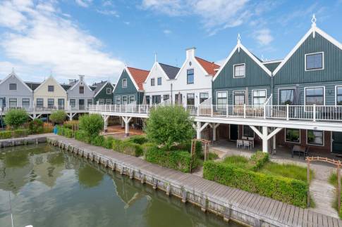 The Buiten of Type Zuiderzeezicht 4 -  nr. 204 in Resort Poort van Amsterdam