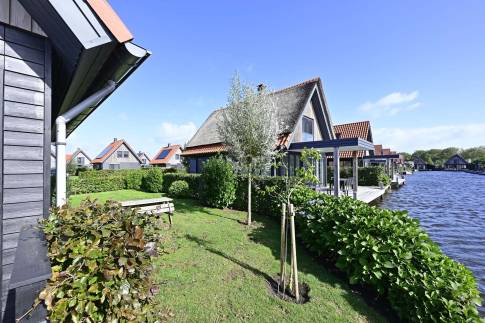 The Tuin of Type Watervilla 6A - nr. 37 in Waterstaete Ossenzijl