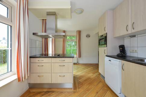 The Keuken of Type 4B1 - nr. 238 in Landal Domein De Schatberg