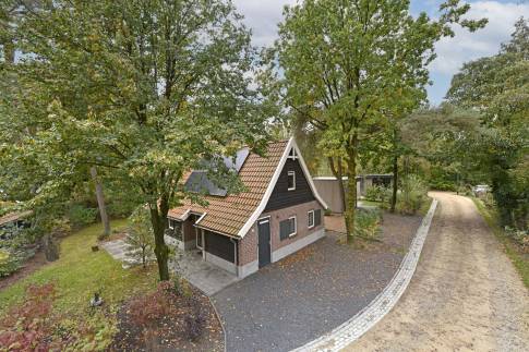 The Buiten of nr. 38 Ponybos - type Het Geheim van Otterlo 8P in EuroParcs De Zanding