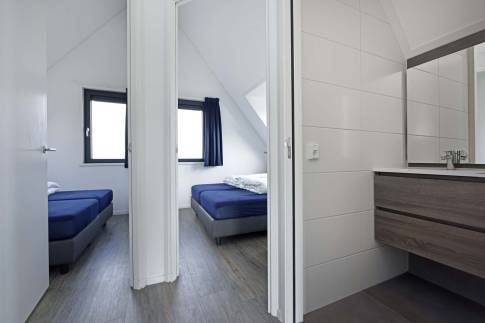 The Overloop of Type Tjalk 8P met boothuis - nr. 60 in Waterstaete Ossenzijl