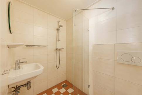 The Badkamer of Type Veluwe Villa - nr. 201 Hennep in Landal Bungalowpark Hoenderloo