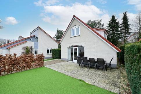 The Buiten of Type Comfort Villa 6 - nr. 20 in Resort Arcen