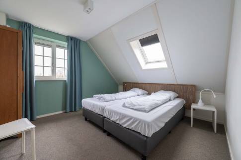 The Slaapkamer 7 of Type 16L - nr. 335 in Landal Beach Resort Ooghduyne