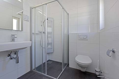 The Badkamer 1 of Type Luxe Villa 4 - nr. 275 in Resort Arcen