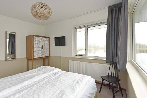 The Slaapkamer 1 of Type 4EL - nr. 528 in Landal Esonstad