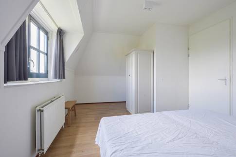 The Slaapkamer 2 of Type 8E2 - nr. 331 in Landal Esonstad