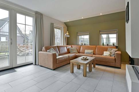 The Woonkamer of Type Wellness Lodge XL 4 - nr. 24 in Hof van Salland