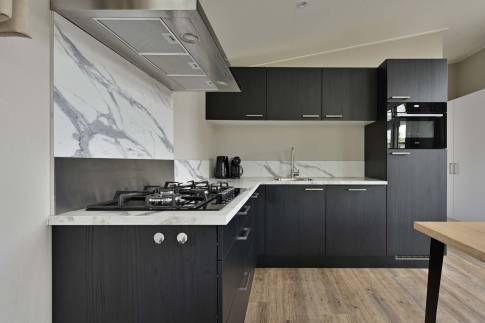 The Keuken of Type Bos Lodge Silva Beach - nr. 73 in Landgoed De Scheleberg