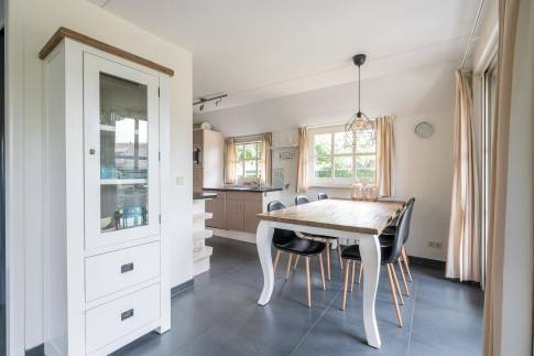 The Eetkamer of nr. 021 - type Breeuw 4 in Waterpark Belterwiede