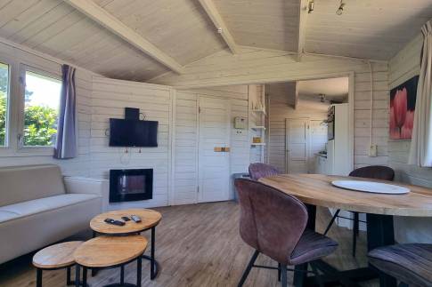 The Woonkamer of Type Buitenverblijf Wellness 4 - nr. 294 in Resort Arcen