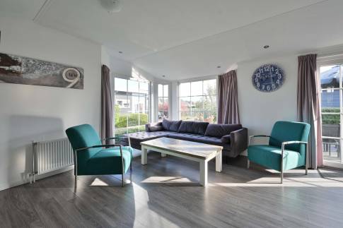 The Woonkamer of Type Velthorst 6 - nr. 642 in Resort De Rijp