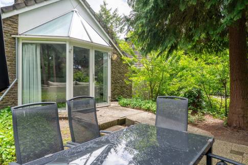 The Terras of Type Wellness Bungalow - nr. B14 in Vakantiepark De Bosrand