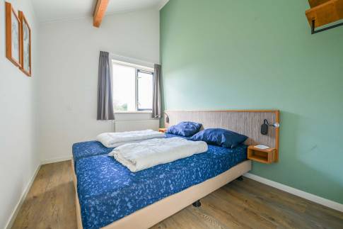 The Slaapkamer 2 of Type 6C1 - nr. 94 in Landal Beach Resort Ooghduyne