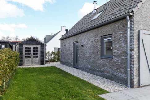 The Tuin of Type Bungalow - nr. 60 in Recreatiepark De Wielen