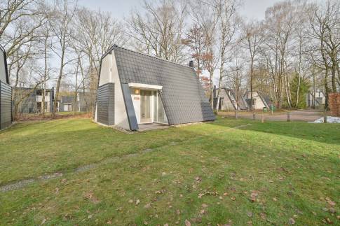 The Buiten of Type Veluwe Villa 4B - nr. 73 Pijplook in Landal Bungalowpark Hoenderloo