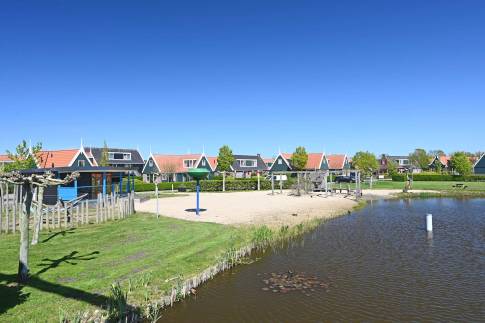 The Omgeving of Type Waterland 6 - nr. 162 in Vakantiepark De Beemster