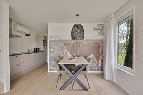 The Eetkamer of Type Forest Villa 4 - nr. 96 in Vakantiepark Schaijk