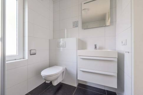 The Badkamer 1 of Type Luxe Villa 4B - nr. 183 in Resort Arcen