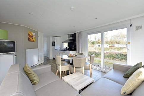 The Woonkamer of Type Buitenverblijf Comfort 5 - nr. 350 in Resort Arcen