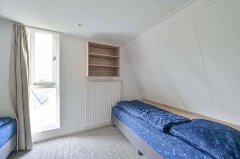 The Slaapkamer 3 of Type Veluwe Villa 4B - nr. 73 Pijplook in Landal Bungalowpark Hoenderloo