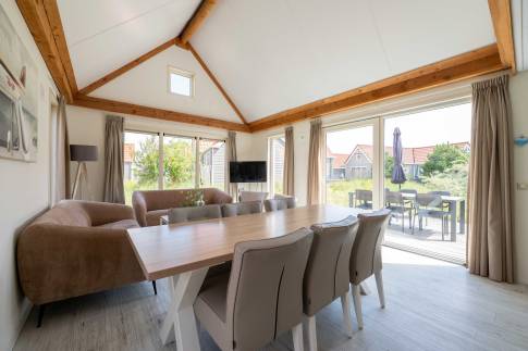 The Woonkamer of nr. 403 - type Waddenlodge 8 in Vakantiepark Boomhiemke