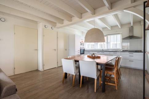 The Eetkamer of Type 10L1 - nr. 336 in Landal Beach Resort Ooghduyne