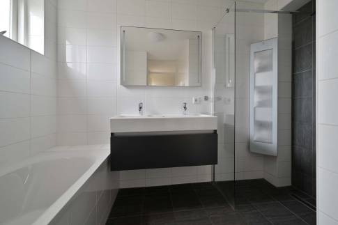 The Badkamer 1 of Type 8L1 - nr. 258 in Landal Beach Resort Ooghduyne