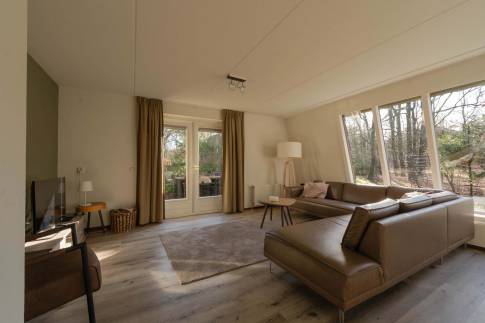 The Woonkamer of Type Bosvilla Comfort 6-7 - nr. 16 Moerbei in Landal Bungalowpark Hoenderloo