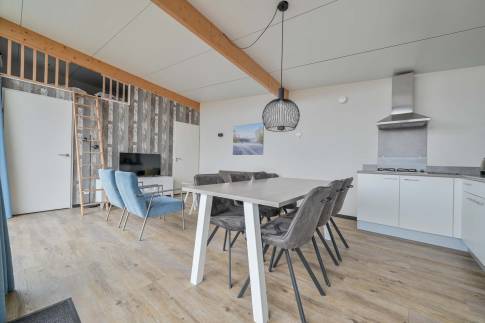 The Eetkamer of Type Sea House Family 6 - nr. 42 in Landal Bloemendaal aan Zee