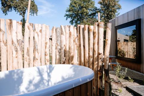 The Tuin of nr. T5 - type Tiny Wellness Cabin 2P in Landgoed De IJsvogel