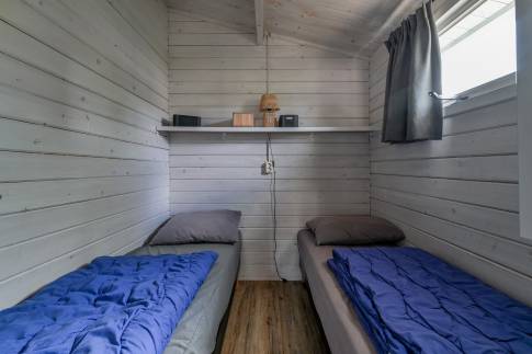 The Slaapkamer 2 of nr. 305 - type Buitenverblijf Wellness 4 in Resort Arcen
