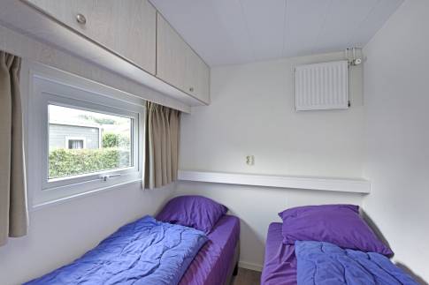The Slaapkamer 2 of nr. 283 - type Buitenverblijf Comfort 5 in Resort Arcen