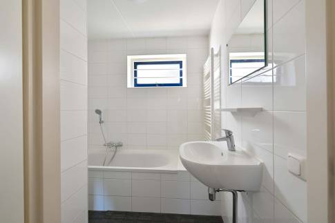 The Badkamer of Type 4CD - nr. 202 in Landal Beach Resort Ooghduyne