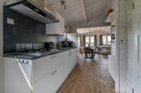 The Keuken of nr. 305 - type Buitenverblijf Wellness 4 in Resort Arcen