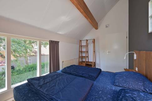 The Slaapkamer 2 of nr. 022 - type 6L1 in Landal Beach Resort Ooghduyne