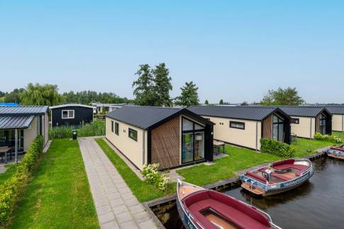 The Buiten of Type Meerkoet - nr. 79 in Vakantiepark Giethoorn