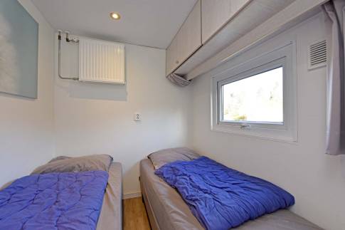 The Slaapkamer 3 of Type Buitenverblijf Comfort 5 - nr. 350 in Resort Arcen