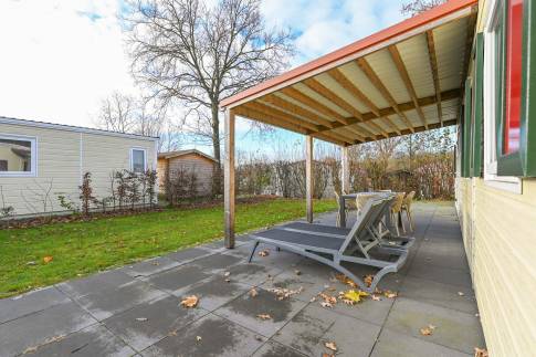 The Terras of Bergalow 3 De Luxe - nr. 47 in Vakantiepark De Luttenberg