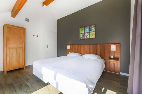 The Slaapkamer 3 of Type 8L1 - nr. 262 in Landal Beach Resort Ooghduyne