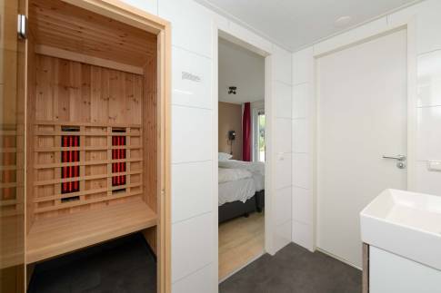 The Badkamer of Type Alcon 4-5L - nr. 439 in Landal De Vlinderhoeve