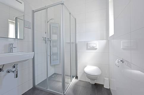 The Badkamer 1 of nr. 273 -  type Luxe Villa 4 in Resort Arcen
