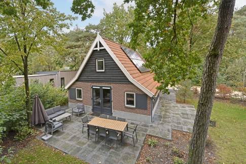 The Terras of nr. 38 Ponybos - type Het Geheim van Otterlo 8P in EuroParcs De Zanding
