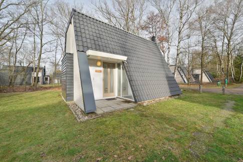 The Buiten of Type Veluwe Villa 4B - nr. 73 Pijplook in Landal Bungalowpark Hoenderloo