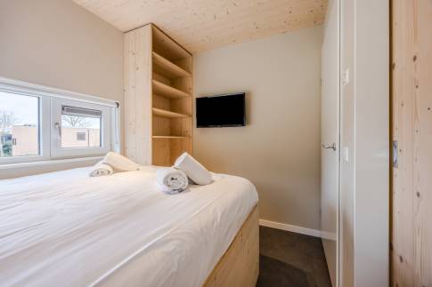 The Slaapkamer of Type 2BE - Golfbreker nr. 15 in Landal Noordzee Résidence De Banjaard